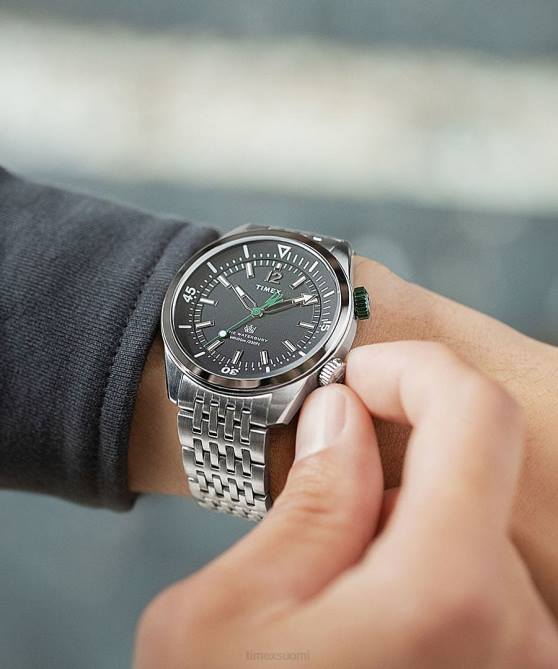 kellot | Timex miehet Waterbury Dive 41mm ruostumattomasta teräksestä valmistettu rannekello ruostumaton teräs/musta/vihreä 64XP108